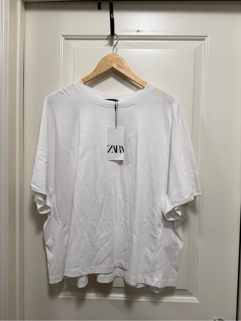 ZARA Women’s Oversized White Crewneck Short Sleeve T-Shirt
